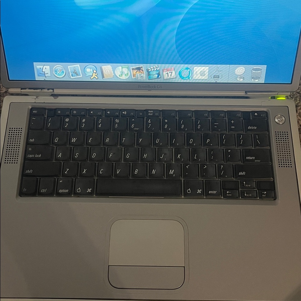 Apple 🍎 PowerBook G4 Laptop - Picture 6 of 13